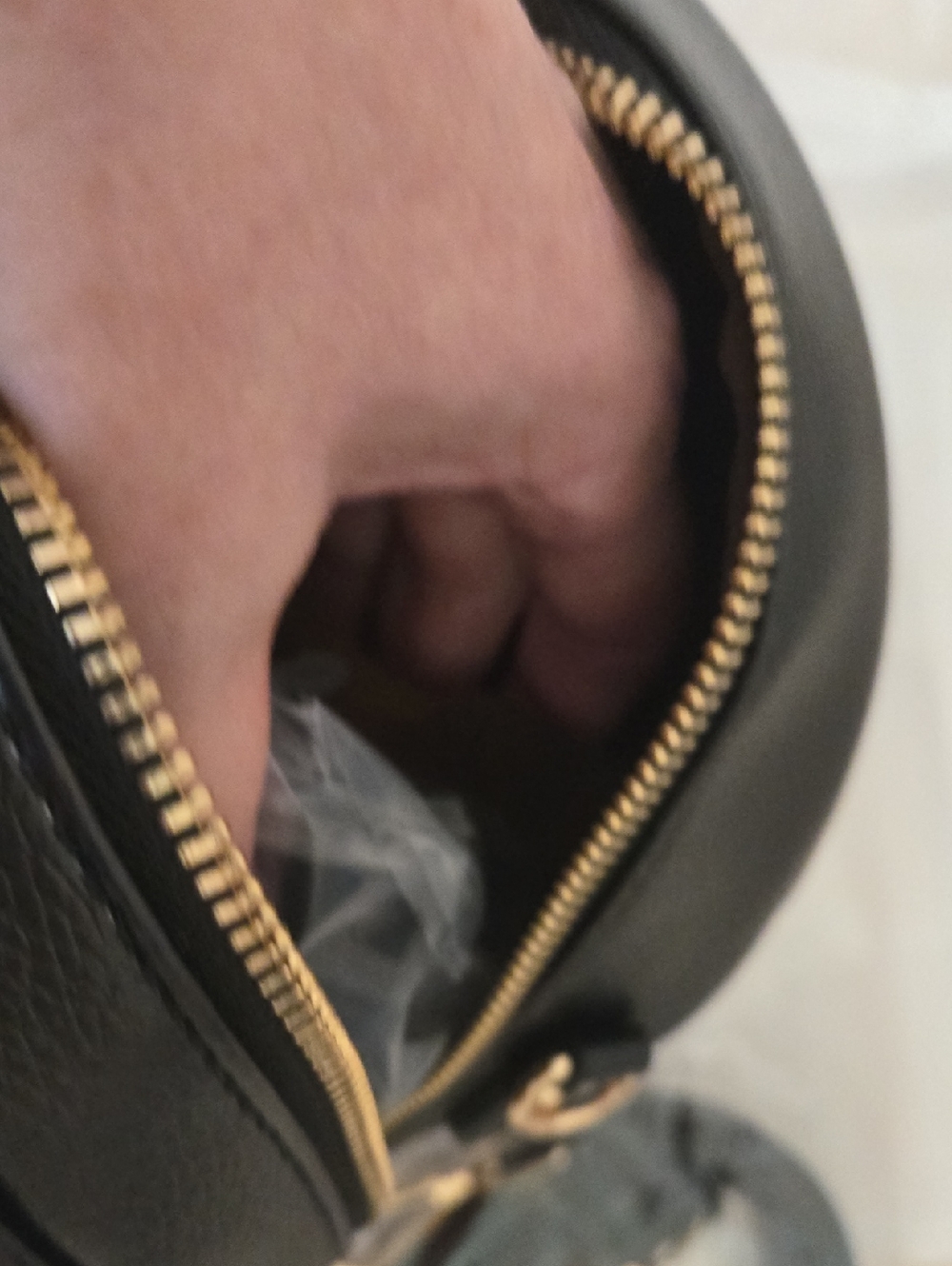 Lettoria Vegan Leather Circular Round Crossbody Handbag. - Picture 8 of 8